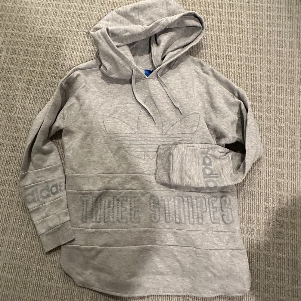 Adidas Sweatshirt